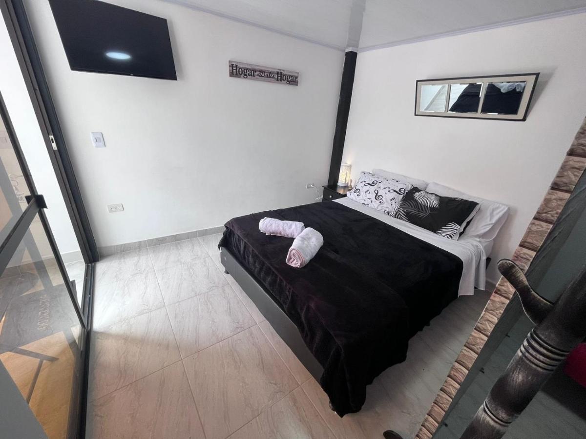 Edificio Santamarta Medellin Otel Dış mekan fotoğraf