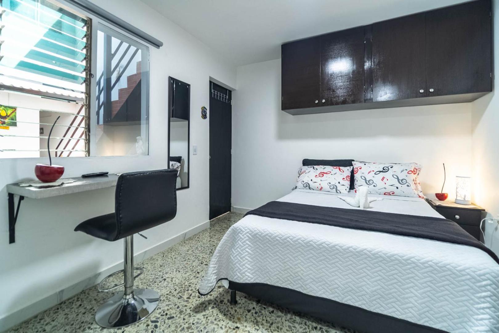 Edificio Santamarta Medellin Otel Dış mekan fotoğraf