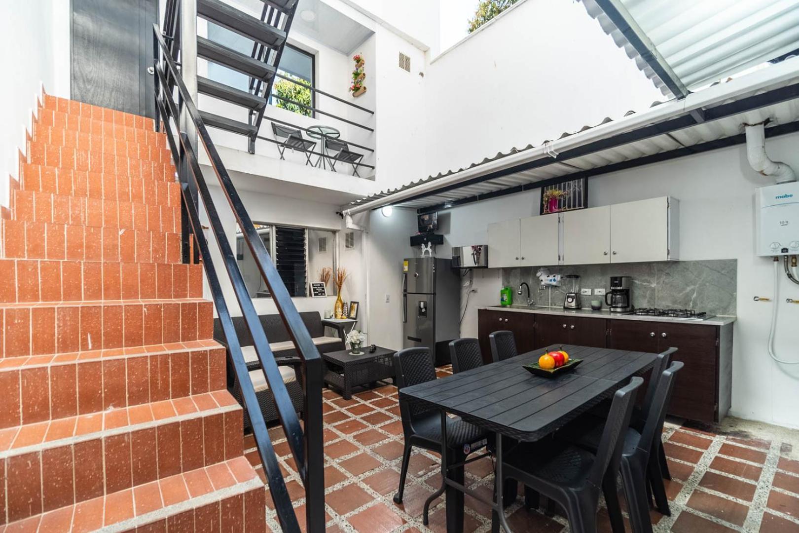 Edificio Santamarta Medellin Otel Dış mekan fotoğraf